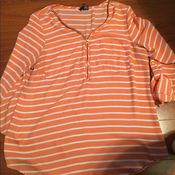 Dressy shirt - Picture 1 of 1